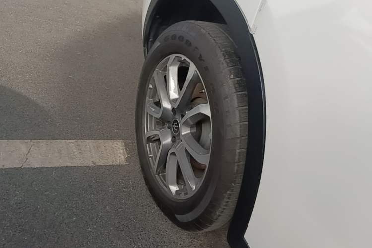 Used Maserati Levante 2019 3.0T Standard Version China V Emission Standard Right Rear Wheel Hub