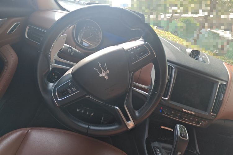 Used Maserati Levante 2019 3.0T Standard Version China V Emission Standard Steering Wheel