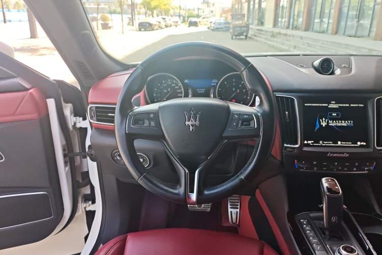 Used Maserati Levante 2019 3.0T Standard Version China VI Steering Wheel