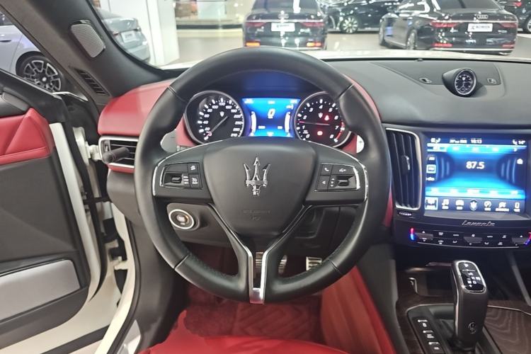 Used Maserati Levante 2019 3.0T Luxury Edition China VI Standard Steering Wheel