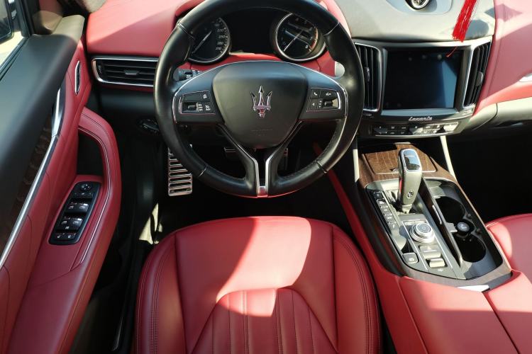 Used Maserati Levante 2019 3.0T Standard Version China VI Steering Wheel