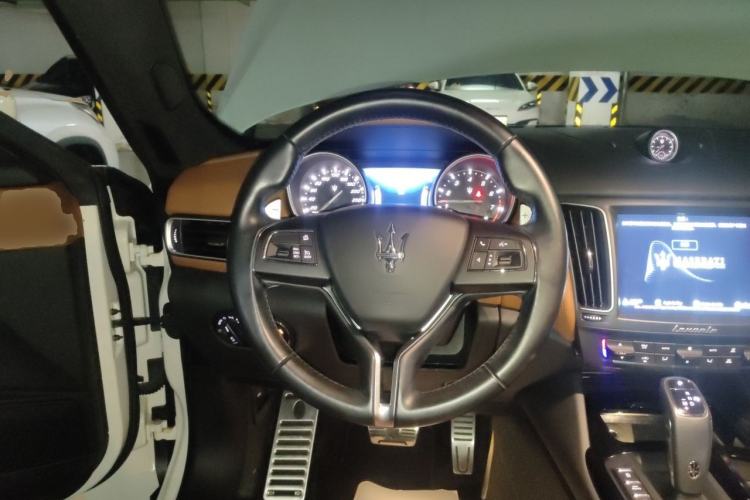 Used Maserati Levante 2019 3.0T Standard Version China VI Steering Wheel