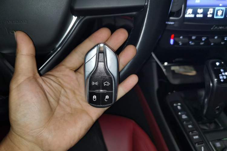 Used Maserati Levante 2019 3.0T Standard Version China VI Vehicle Key