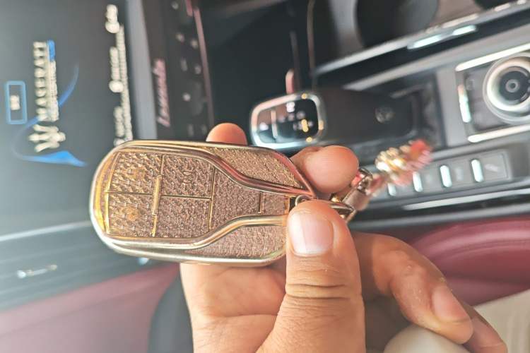 Used Maserati Levante 2019 3.0T Standard Version China VI Vehicle Key