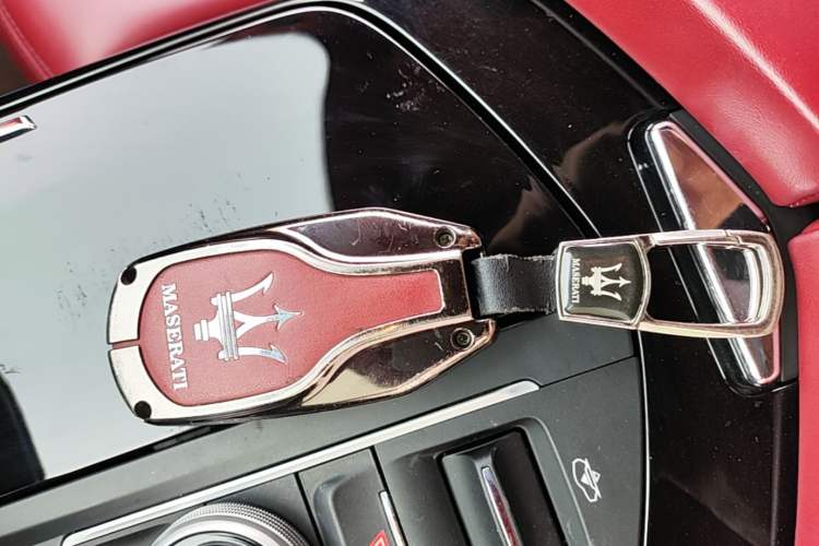 Used Maserati Levante 2019 3.0T Standard Version China VI Vehicle Key