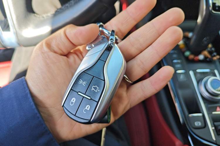 Used Maserati Levante 2019 3.0T Standard Version China VI Vehicle Key