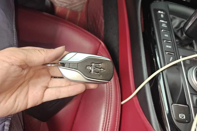 Used Maserati Levante 2019 3.0T Standard Version China VI Vehicle Key