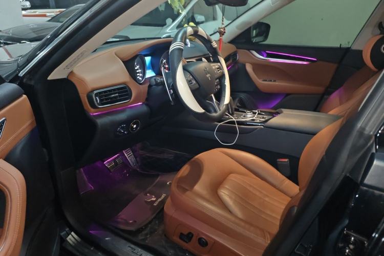 Used Maserati Levante 2020 3.0T Standard Edition Driver Seat