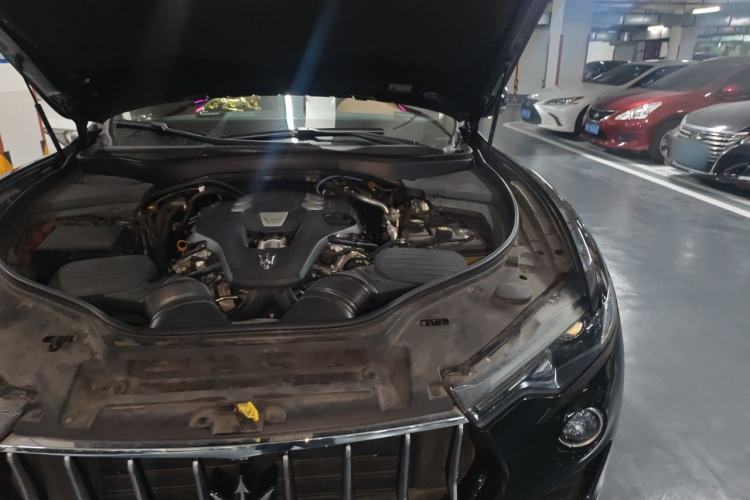 Used Maserati Levante 2020 3.0T Standard Edition Engine Bay Left