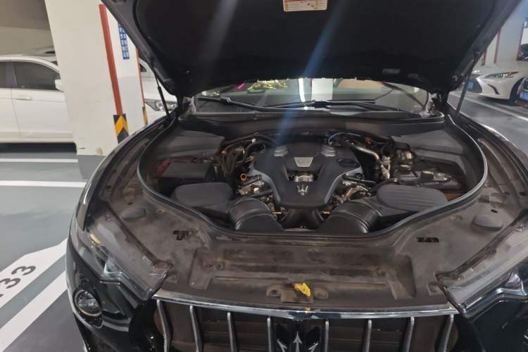 Used Maserati Levante 2020 3.0T Standard Edition Engine Bay Right