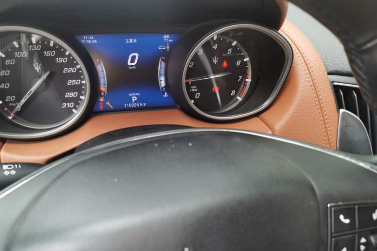 Used Maserati Levante 2020 3.0T Standard Edition Odometer Close Up
