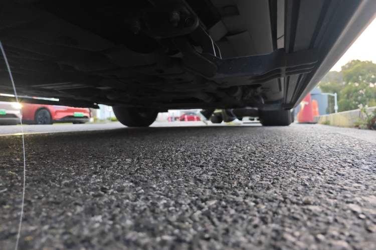 Used Maserati Levante 2020 3.0T Standard Edition Chassis Rear Right