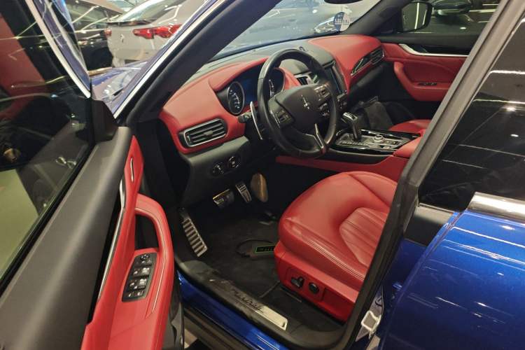 Used Maserati Levante 2020 3.0T Standard Edition Driver Seat