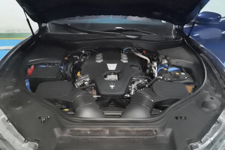 Used Maserati Levante 2020 3.0T Luxury Edition Engine Bay