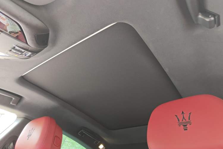 Used Maserati Levante 2020 3.0T Standard Edition Headliner
