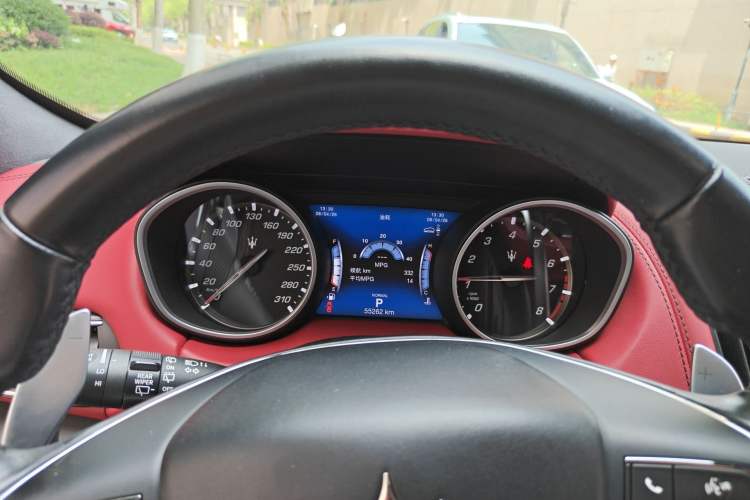 Used Maserati Levante 2020 3.0T Standard Edition Instrument Cluster