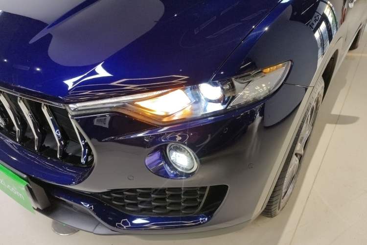 Used Maserati Levante 2020 3.0T Standard Edition Left Front Headlight