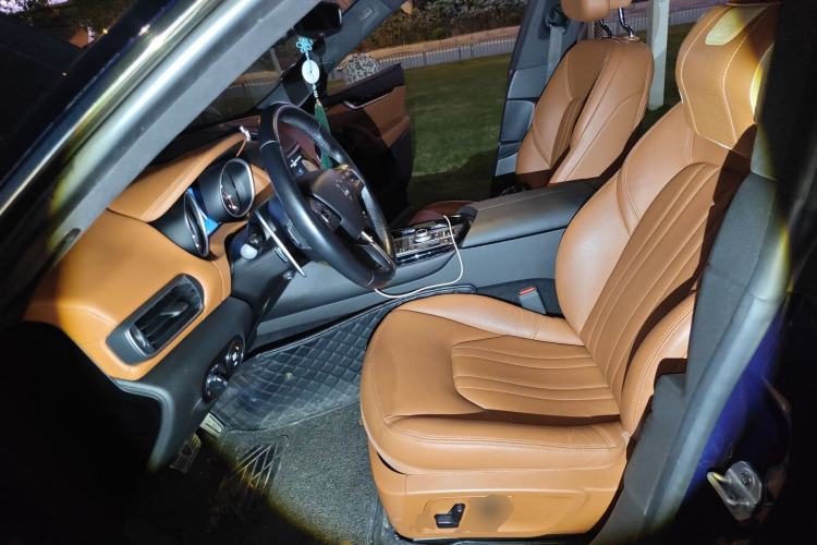 Used Maserati Levante 2020 3.0T Standard Edition Left Front Seat