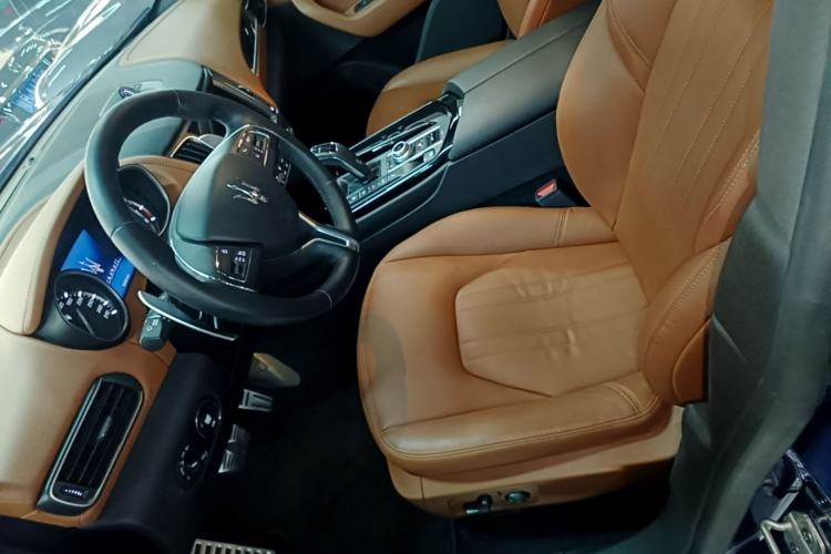 Used Maserati Levante 2020 3.0T Standard Edition Left Front Seat
