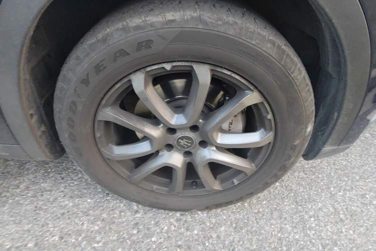 Used Maserati Levante 2020 3.0T Standard Edition Right Front Wheel Hub