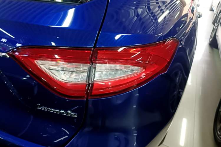 Used Maserati Levante 2020 3.0T Standard Edition Right Rear Taillight