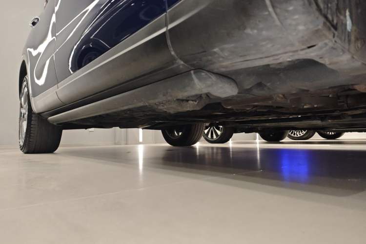 Used Maserati Levante 2020 3.0T Standard Edition Right Side Sill