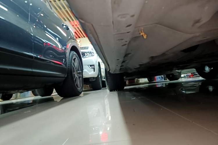 Used Maserati Levante 2020 3.0T Standard Edition Right Side Sill