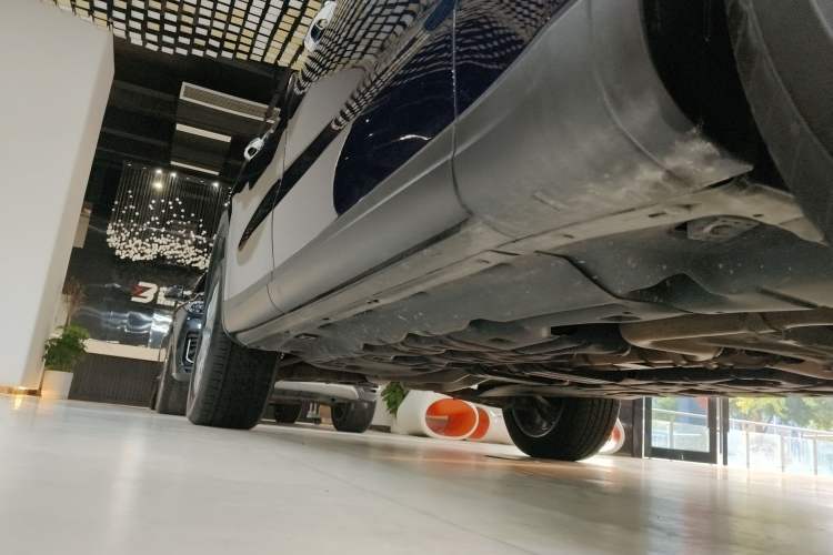 Used Maserati Levante 2020 3.0T Standard Edition Right Side Sill
