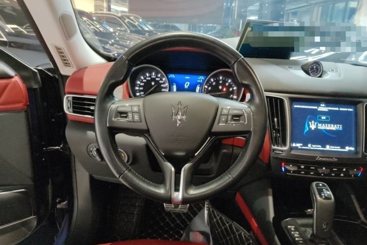 Used Maserati Levante 2020 3.0T Standard Edition Steering Wheel