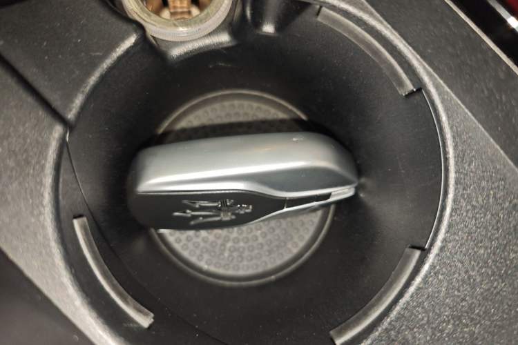 Used Maserati Levante 2020 3.0T Standard Edition Vehicle Key