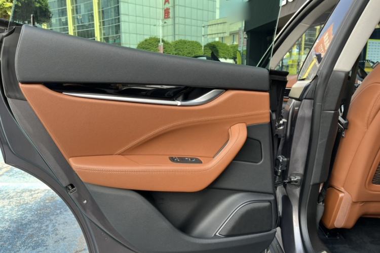 Used Maserati Levante 2020 3.0T Standard Edition Interior 12