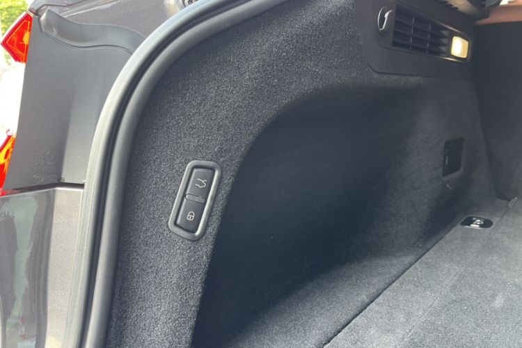 Used Maserati Levante 2020 3.0T Standard Edition Interior 15