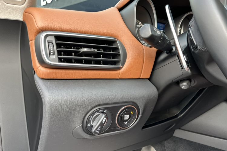 Used Maserati Levante 2020 3.0T Standard Edition Interior 3