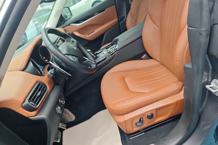 Used Maserati Levante 2020 3.0T Standard Edition Left Front Seat