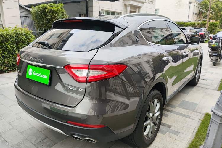 Used Maserati Levante 2020 3.0T Standard Edition Rear Right 45 Deg