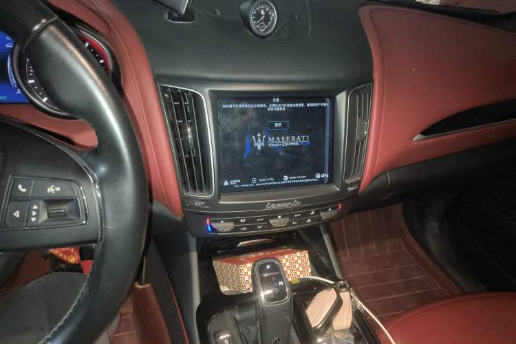 Used Maserati Levante 2020 3.0T Standard Edition Audio And AC Panel