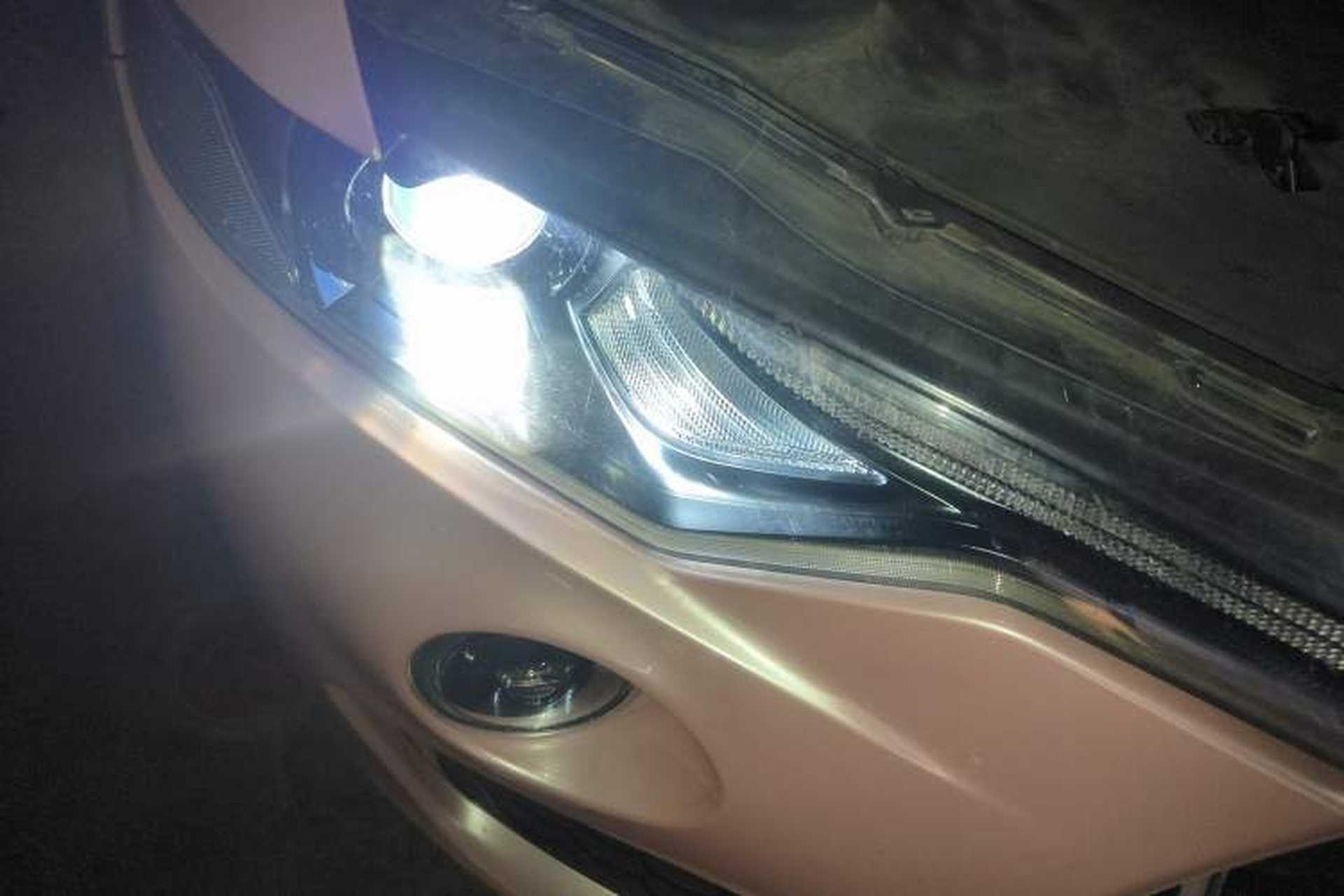 Used Maserati Levante 2020 3.0T Standard Edition Right Front Headlight
