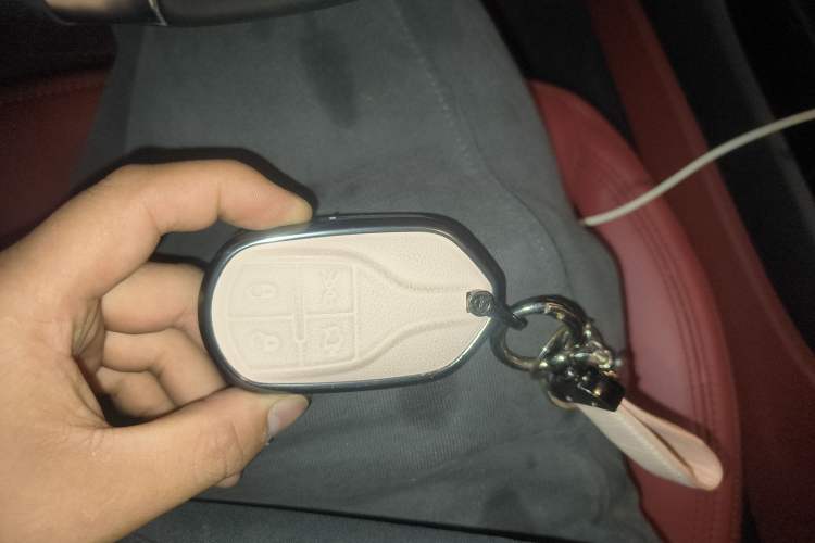 Used Maserati Levante 2020 3.0T Standard Edition Vehicle Key