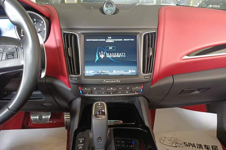 Used Maserati Levante 2020 3.0T Standard Edition Audio And AC Panel