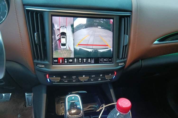Used Maserati Levante 2020 3.0T Standard Edition Audio And AC Panel