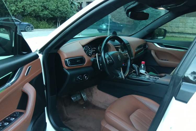 Used Maserati Levante 2020 3.0T Standard Edition Driver Seat