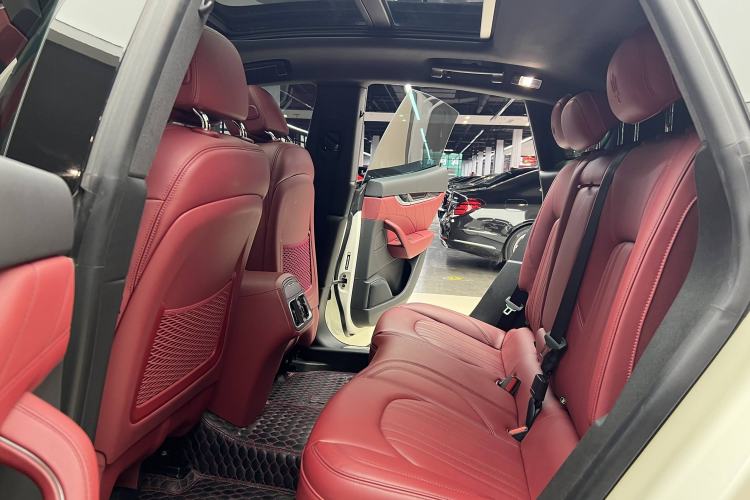 Used Maserati Levante 2020 3.0T Standard Edition Interior 8