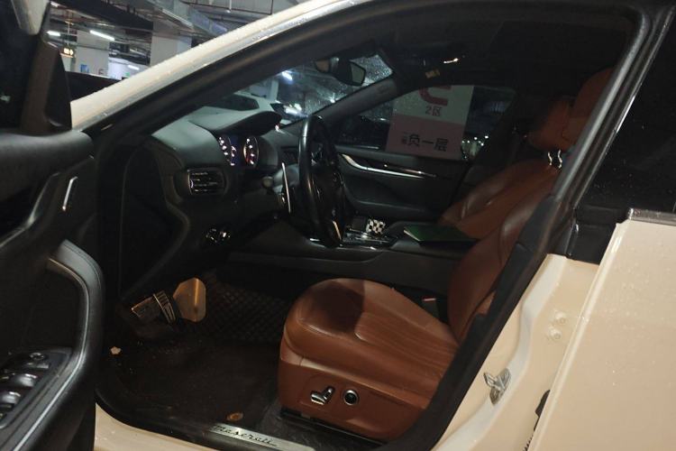 Used Maserati Levante 2020 3.0T Standard Edition Left Front Seat