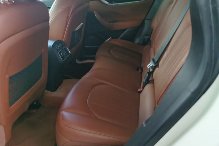 Used Maserati Levante 2020 3.0T Standard Edition Left Rear Seat
