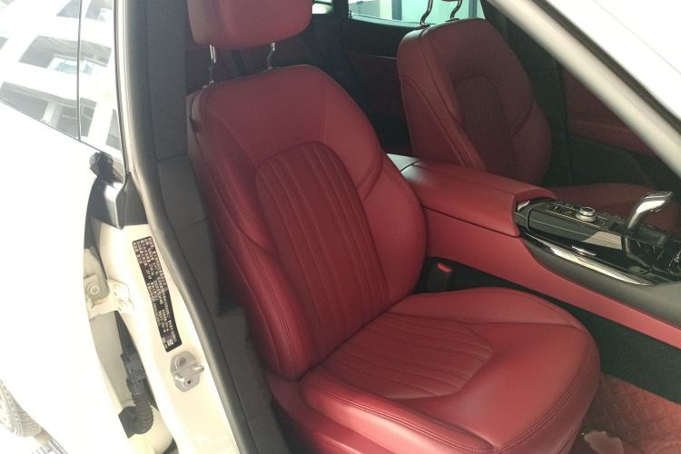 Used Maserati Levante 2020 3.0T Standard Edition Right Front Seat