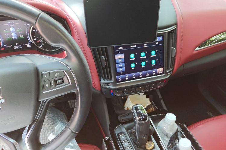 Used Maserati Levante 2021 3.0T Standard Edition Audio And AC Panel