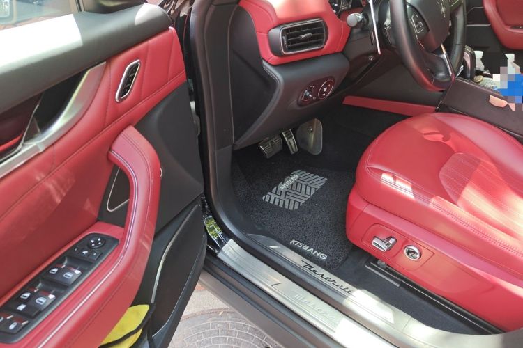 Used Maserati Levante 2021 3.0T Standard Edition Driver Seat