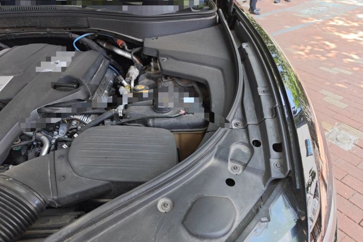 Used Maserati Levante 2021 3.0T Standard Edition Engine Bay Left