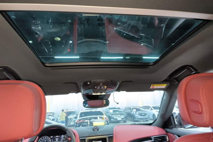 Used Maserati Levante 2021 3.0T Standard Edition Headliner