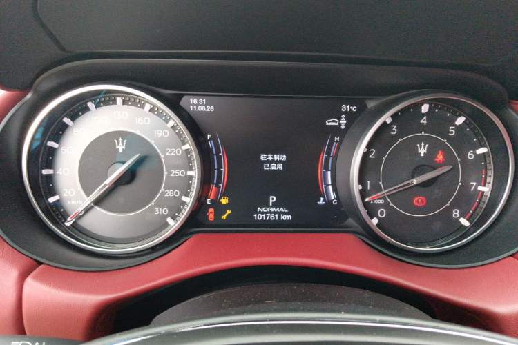 Used Maserati Levante 2021 3.0T Standard Edition Instrument Cluster